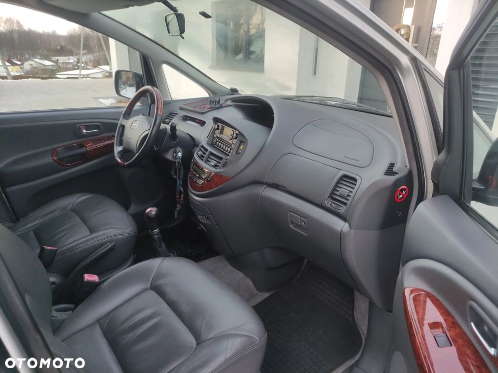 Toyota Previa - 6
