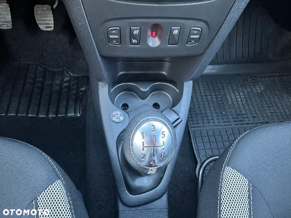 Dacia Sandero - 18
