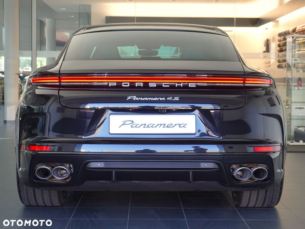 Porsche Panamera 4S E-Hybrid PHEV - 18