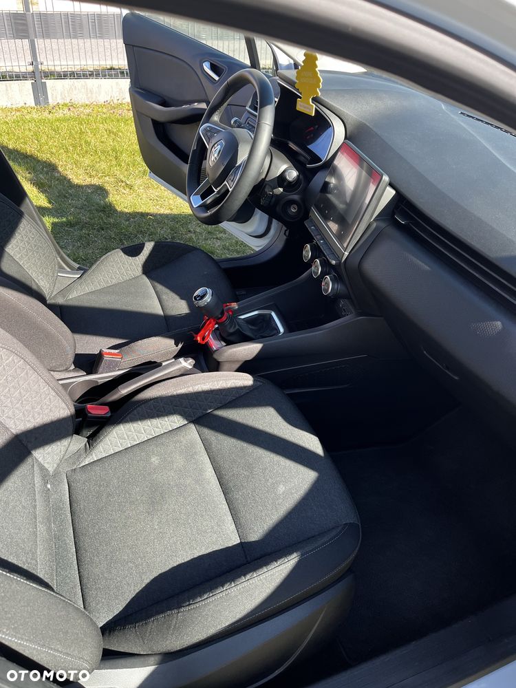 Renault Clio - 8