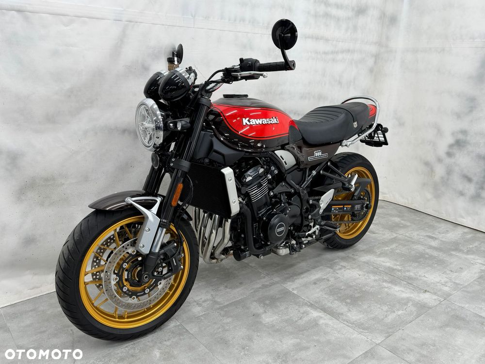 Kawasaki Z 900 RS - 3