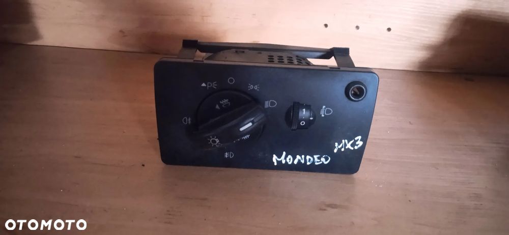Przełącznik świateł Ford Mondeo MK3 1S7T13A024BC - 1