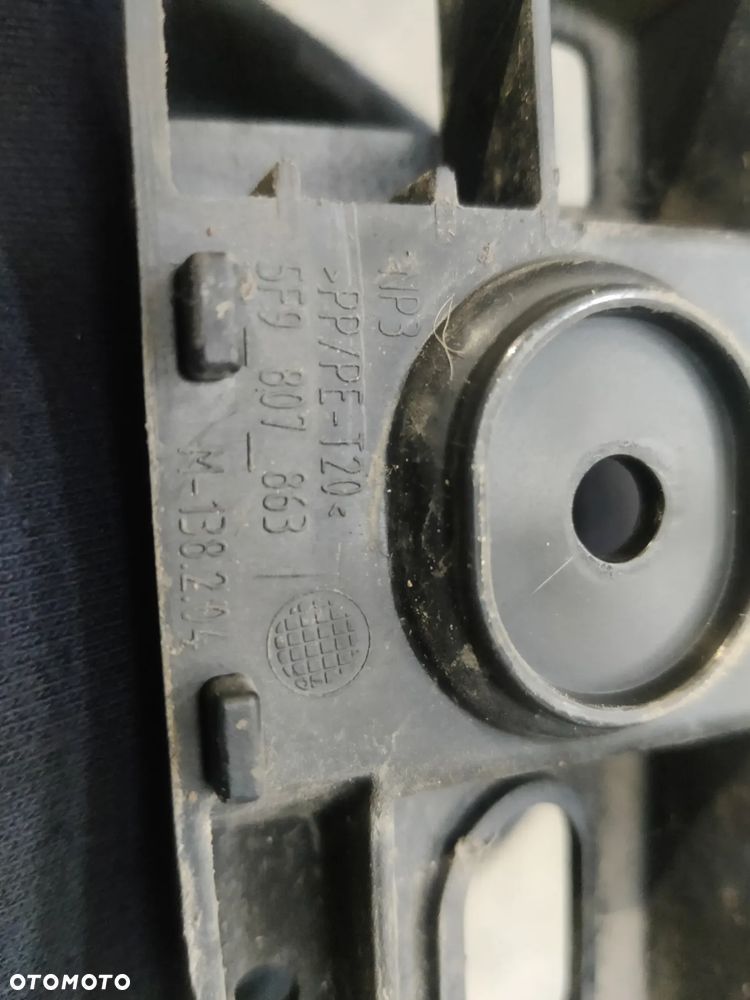 Ślizg tylnego zderzaka Seat Leon 3 III kombi mocowanie 5F9807863 - 7
