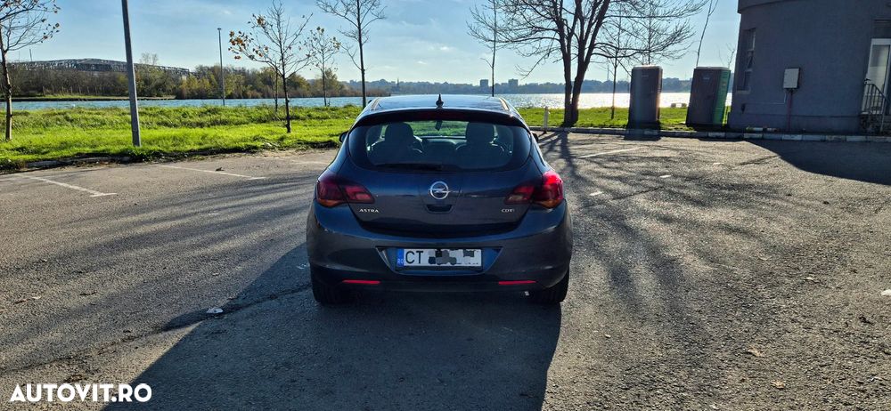 Opel Astra 1.7 CDTI DPF Cosmo - 5