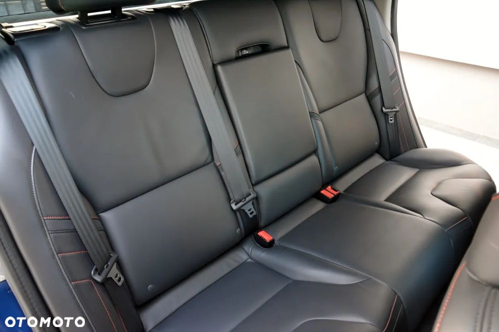 Volvo XC 60 D4 Geartronic Ocean Race - 34