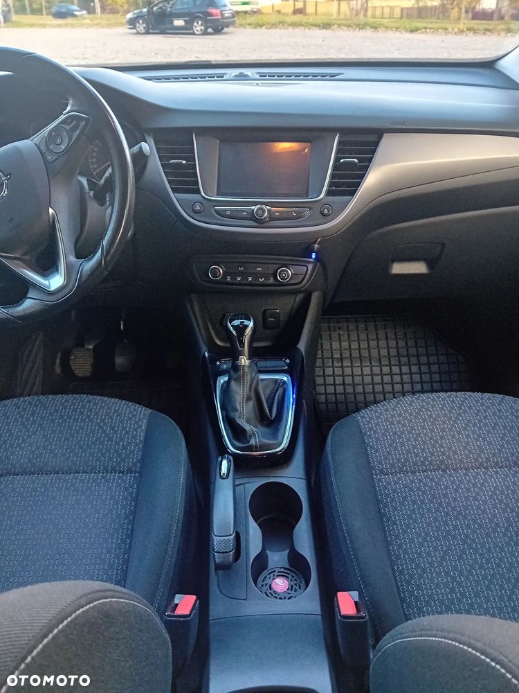 Opel Crossland X 1.2 Enjoy - 22