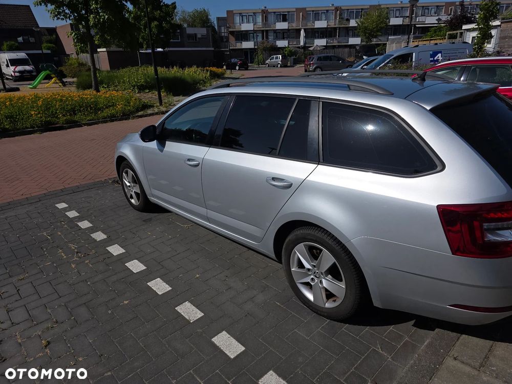 Skoda Octavia 2.0 TDI Ambition - 3