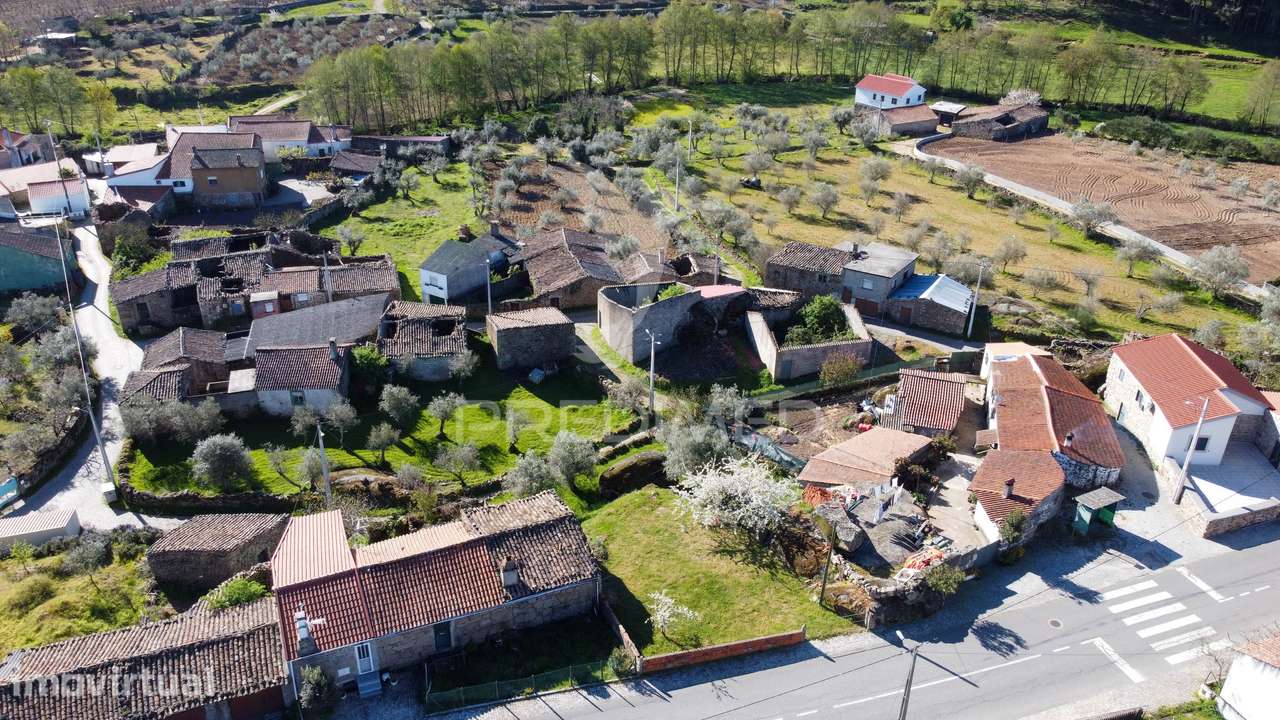 Terreno com viabilidade de construção - Grande imagem: 3/8