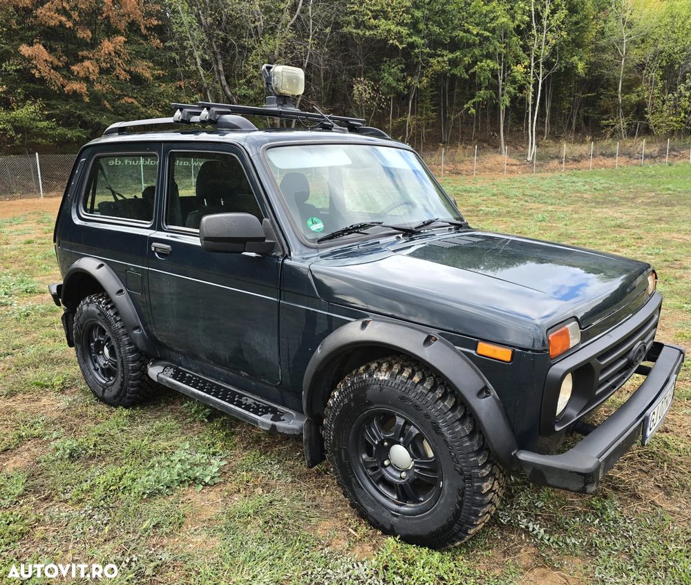 Lada Niva - 1