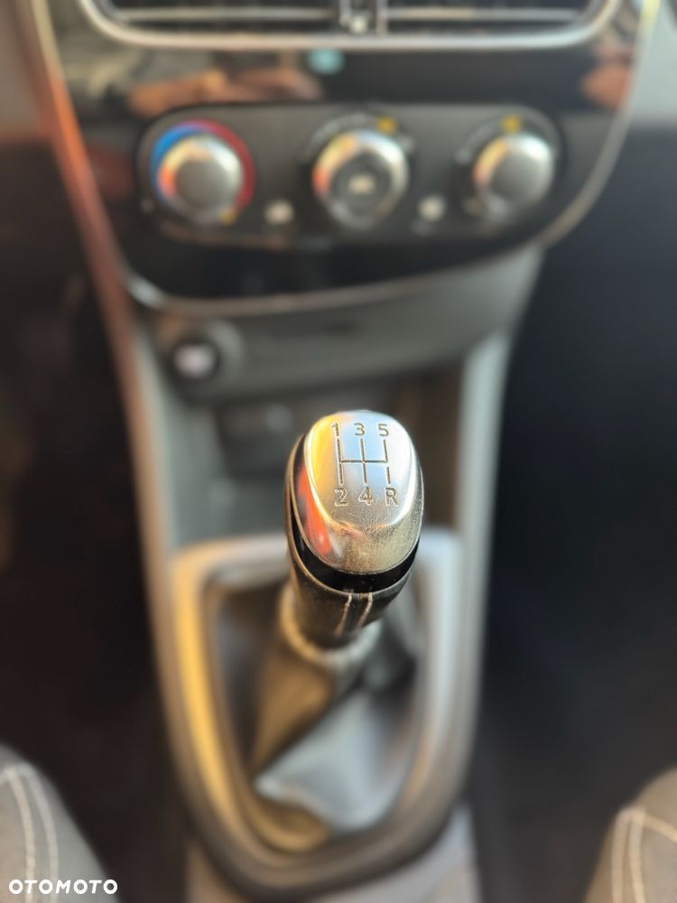 Renault Clio 0.9 Energy TCe Limited - 10