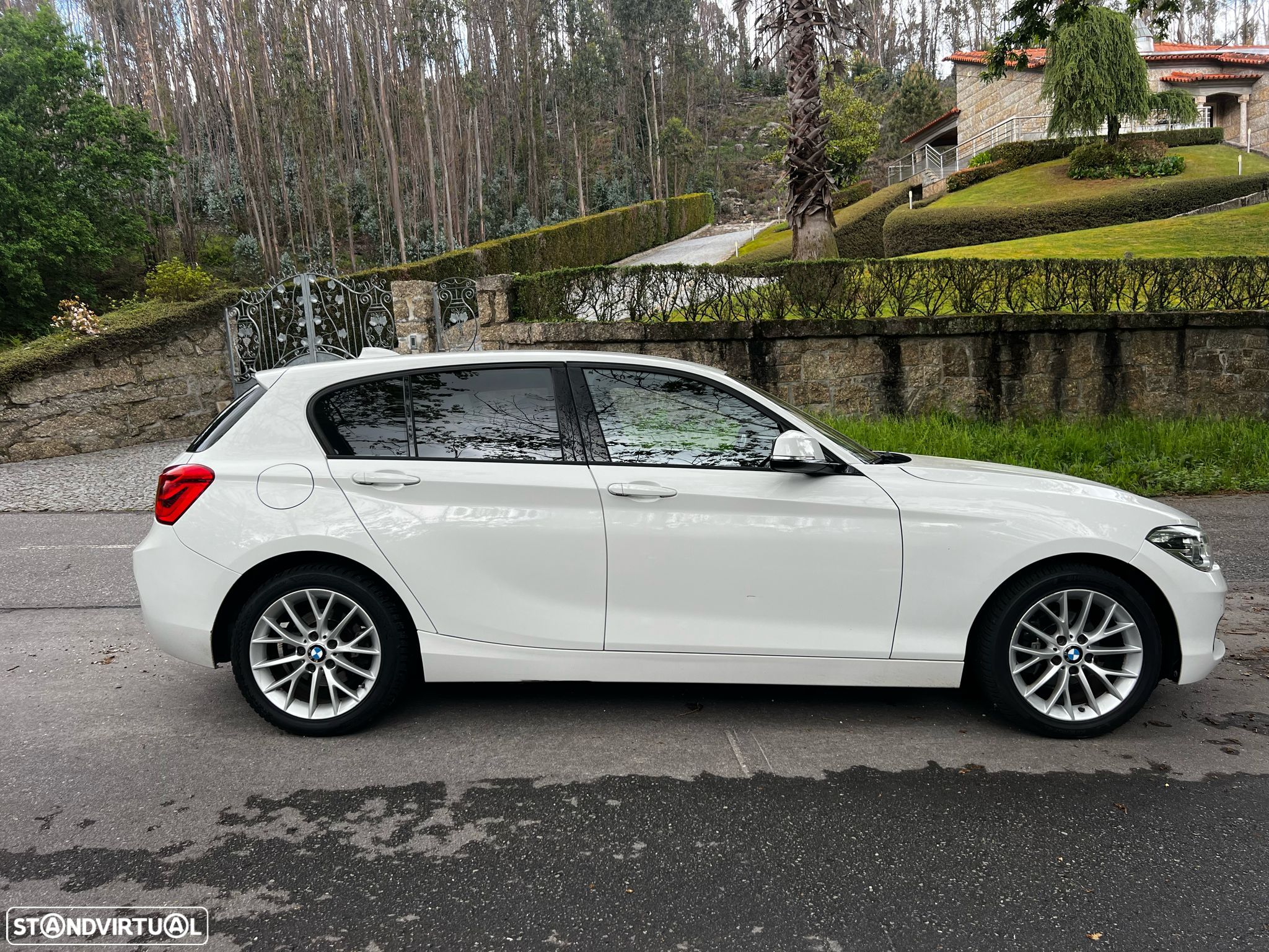BMW 116 d EDynamics Line Urban - 1