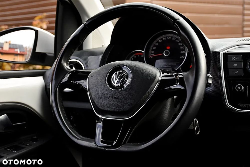 Volkswagen up! 1.0 high - 19