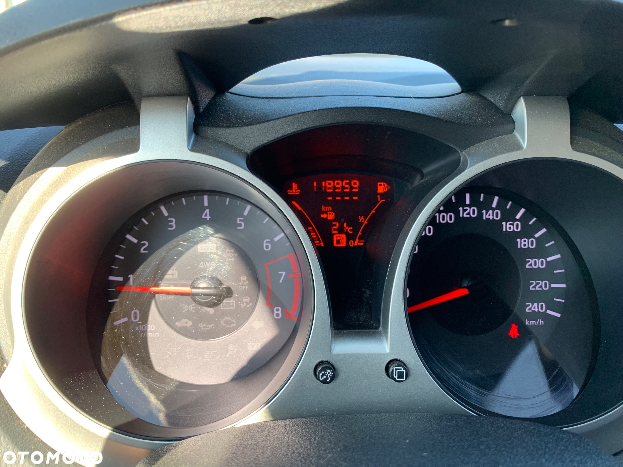 Nissan Juke 1.6 DIG-T Acenta EU6 - 24