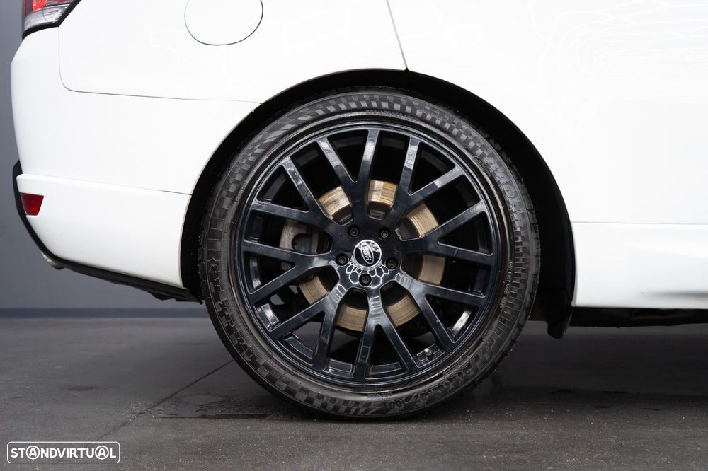 Land Rover Range Rover Sport 3.0 SDV6 HSE Dynamic - 12