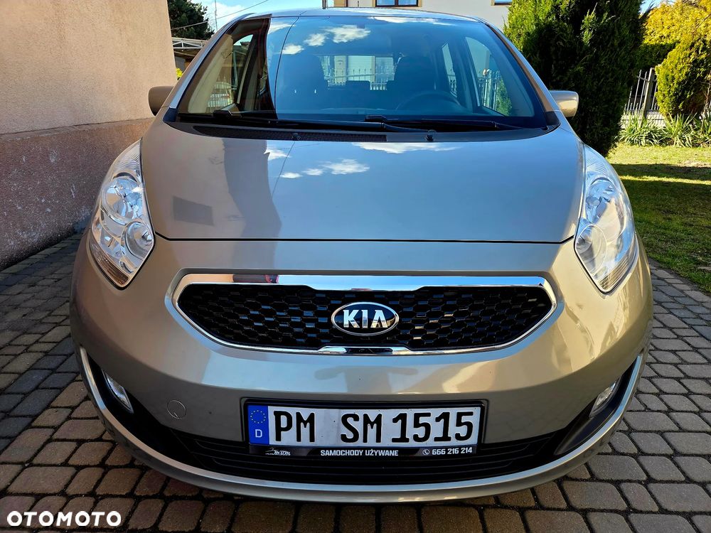 Kia Venga - 12