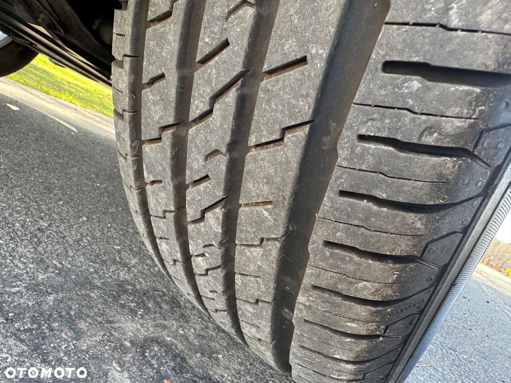 Volvo XC 90 D5 Comfort - 12