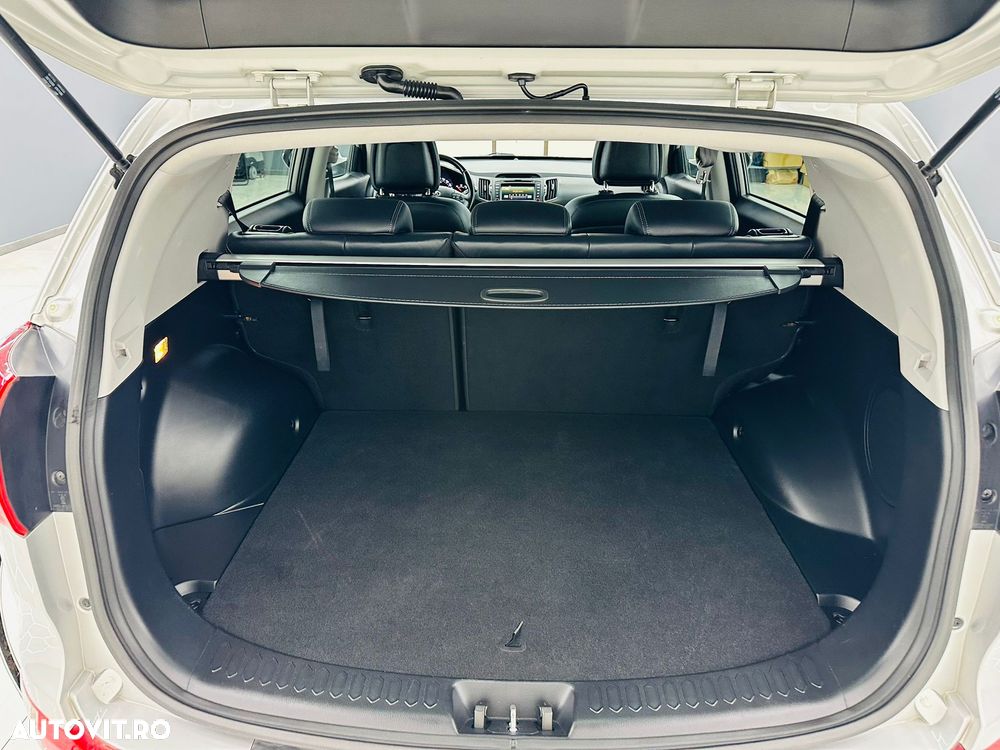 Kia Sportage 1.7 CRDI 2WD Spirit - 17