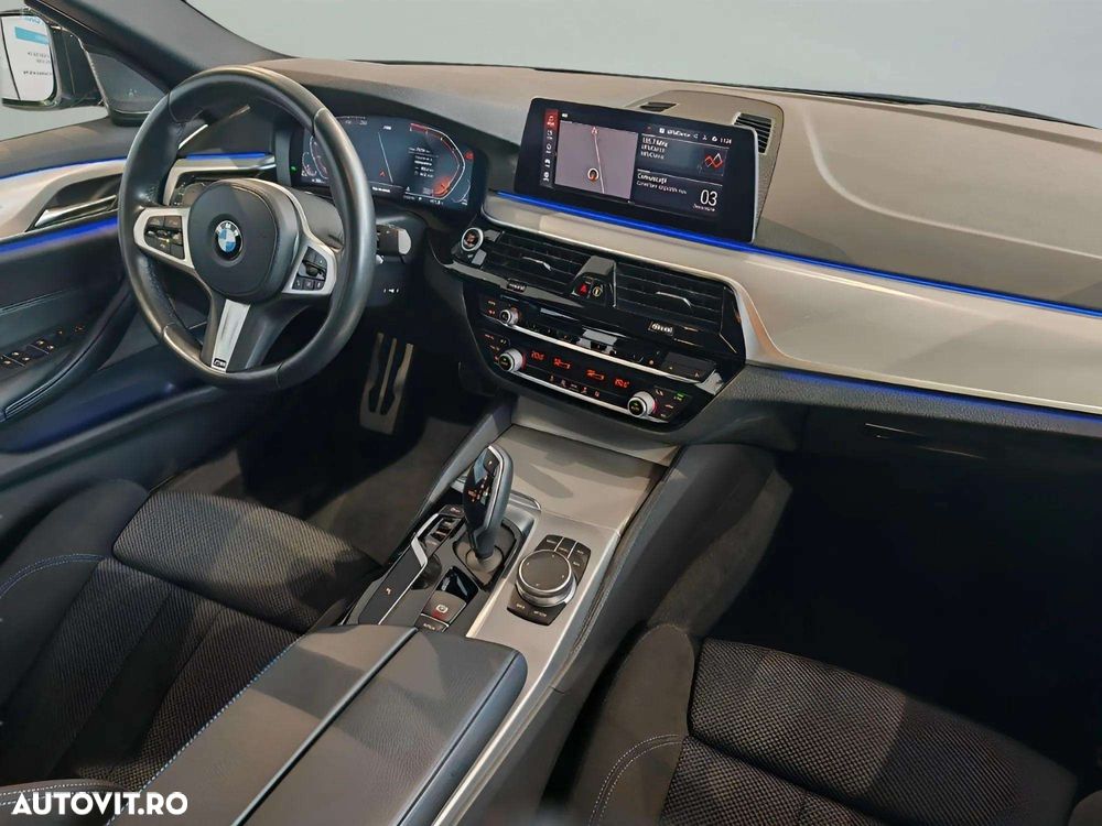BMW Seria 5 520d xDrive AT - 14