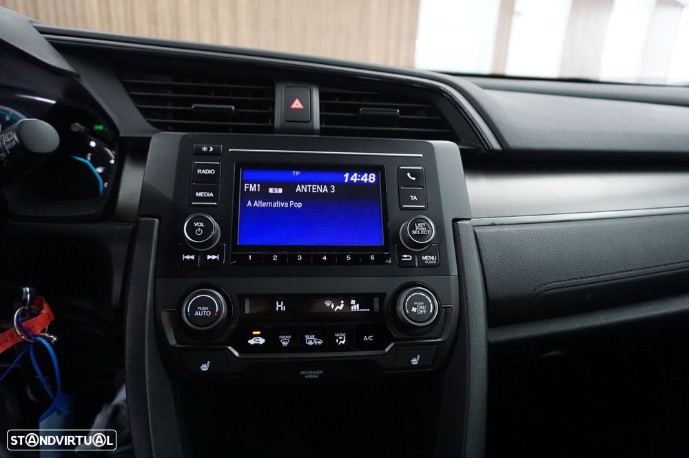 Honda Civic 1.0 i-VTEC Elegance - 31