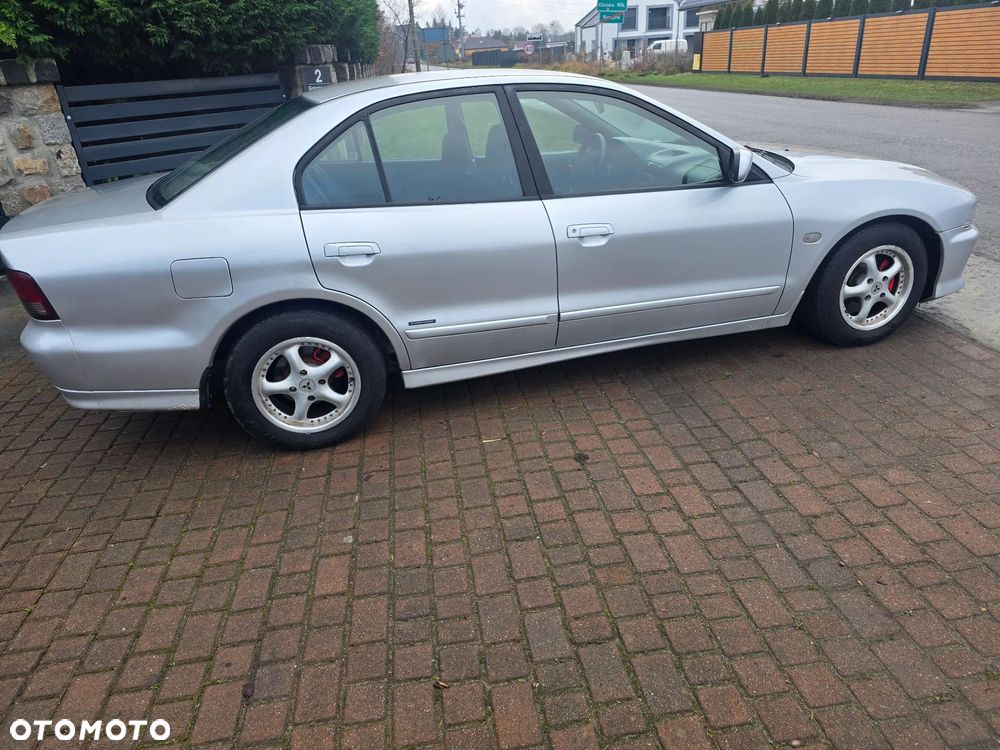 Mitsubishi Galant 2.0 Comfort - 3