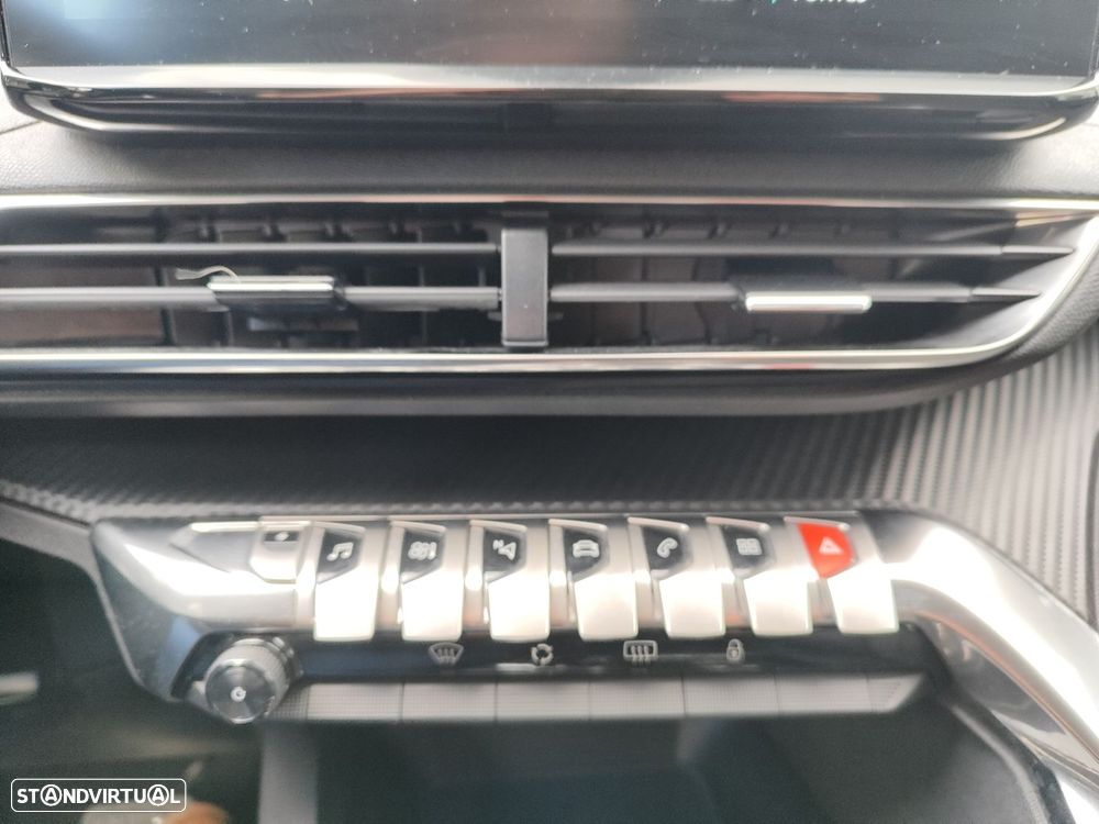 Peugeot 3008 1.6 Hybrid Allure e-EAT8 - 16