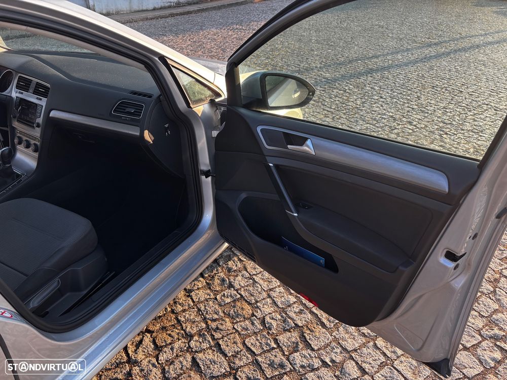 VW Golf Variant - 11