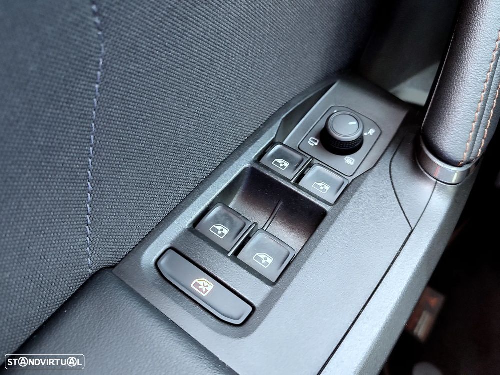 Cupra Formentor 1.5 e-Hybrid DSG - 12