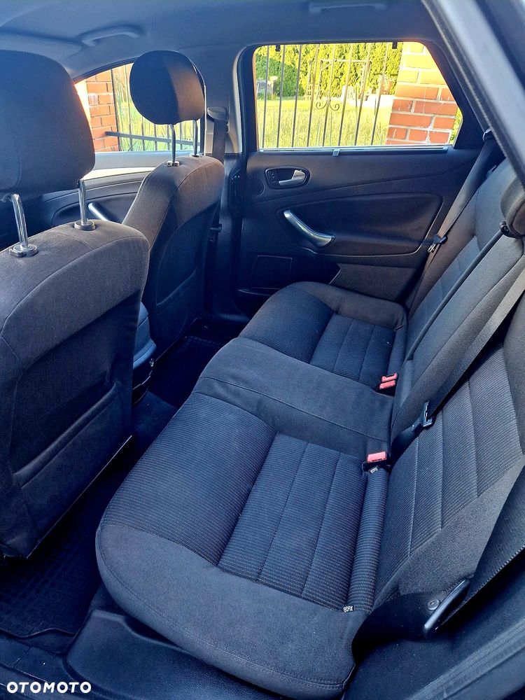 Ford Mondeo 2.0 Titanium - 8