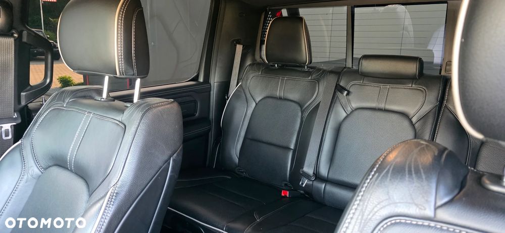 RAM 1500 5.7 Crew Cab Shortbed Limited Black - 24