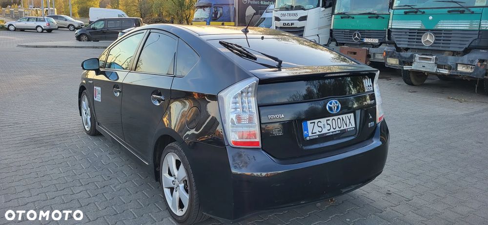 Toyota Prius 1.8 HSD Luna - 4