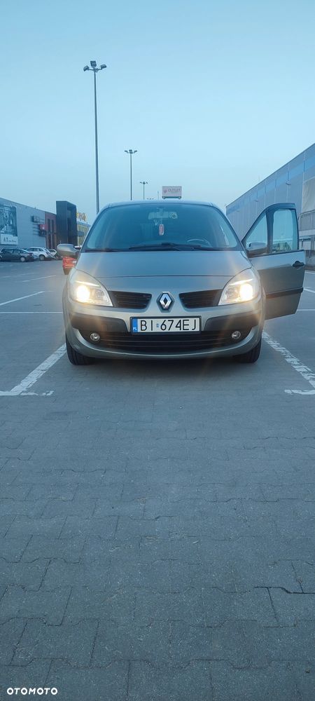 Renault Scenic 1.6 16V Infinity - 4