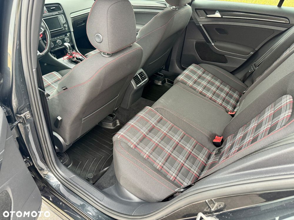 Volkswagen Golf VII 2.0 TSI BMT GTI DSG - 13
