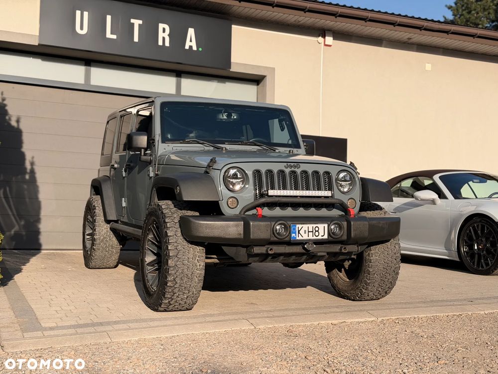 Jeep Wrangler - 1