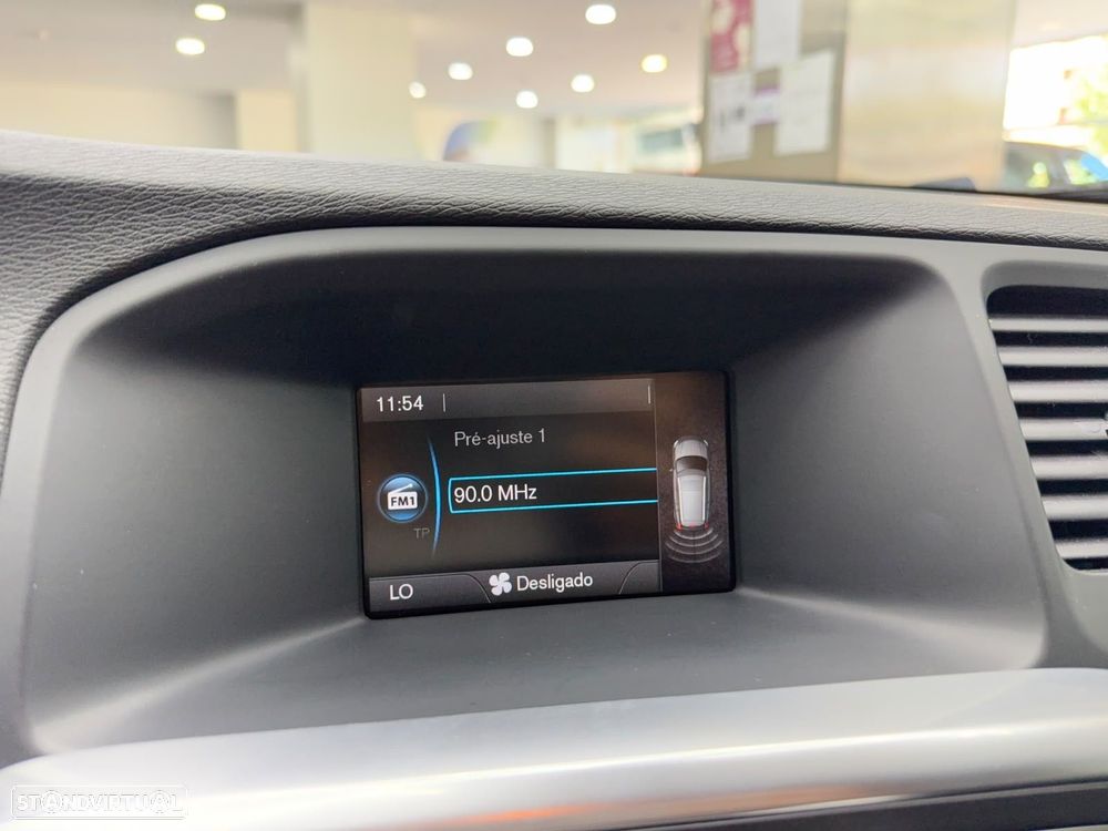 Volvo V60 2.0 D2 R-Design Momentum - 20