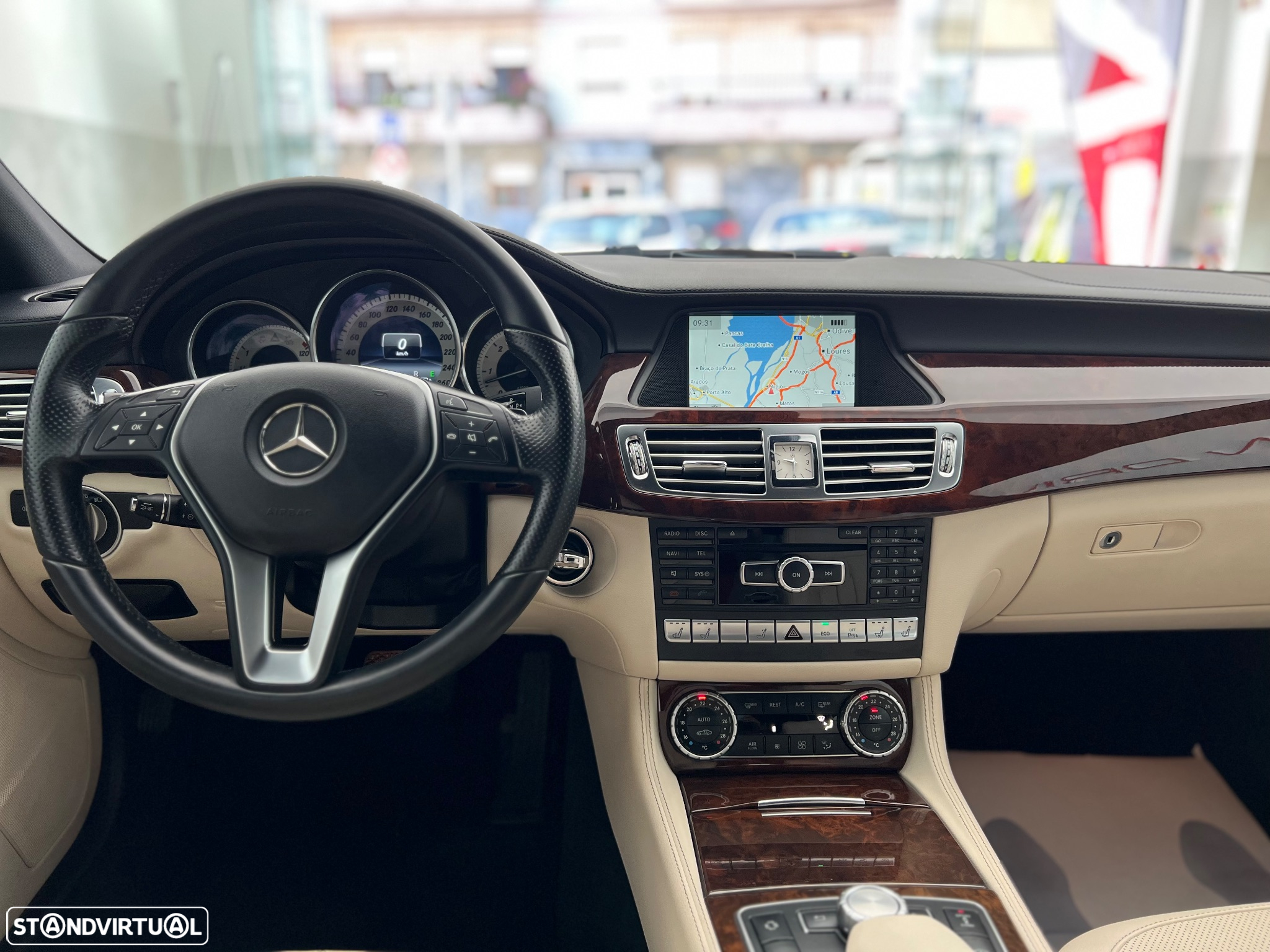 Mercedes-Benz CLS 350 CDi BE Shooting Brake 4-Matic - 11