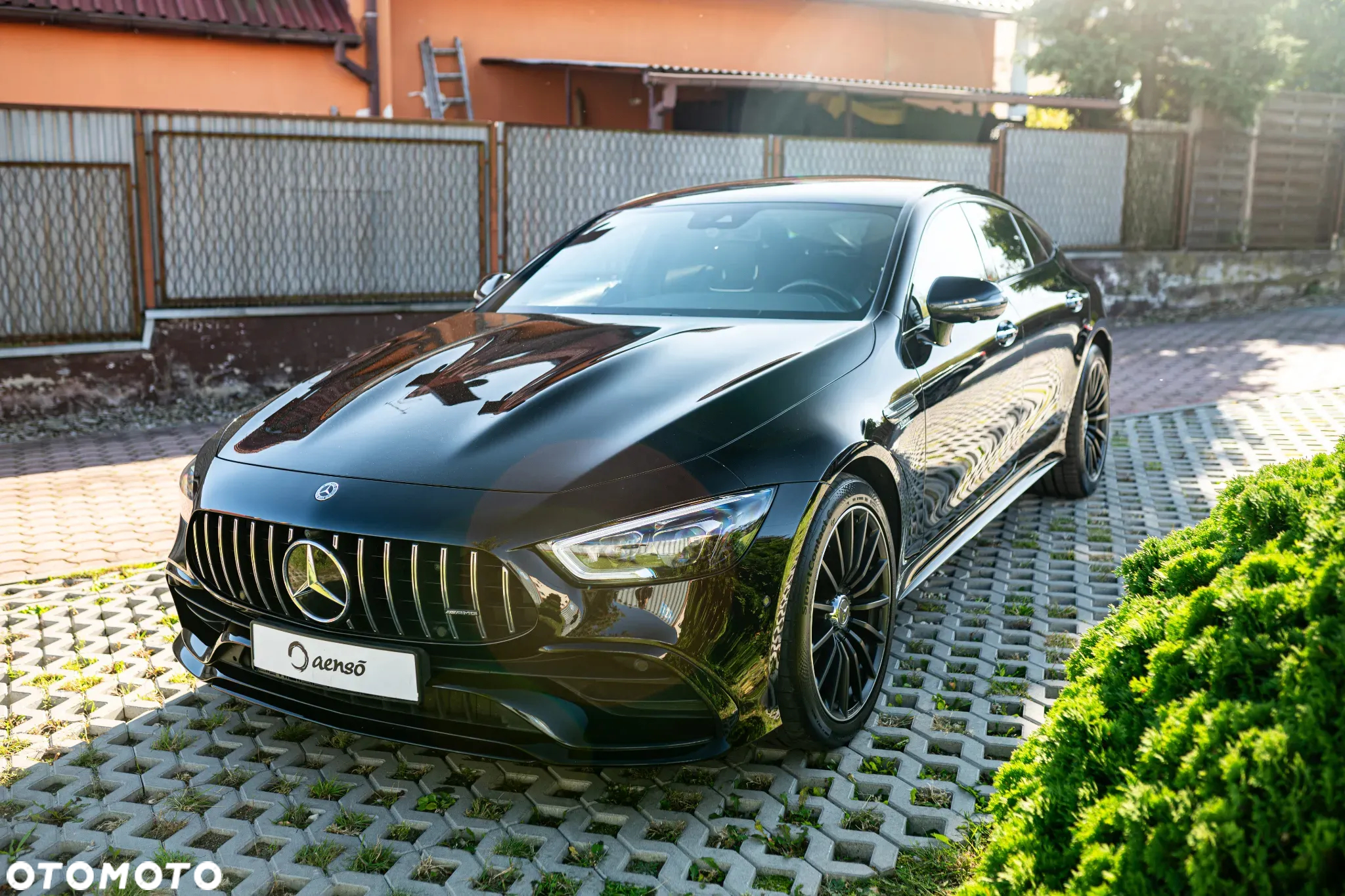 Mercedes-Benz AMG GT 53 4-Matic+ - 17