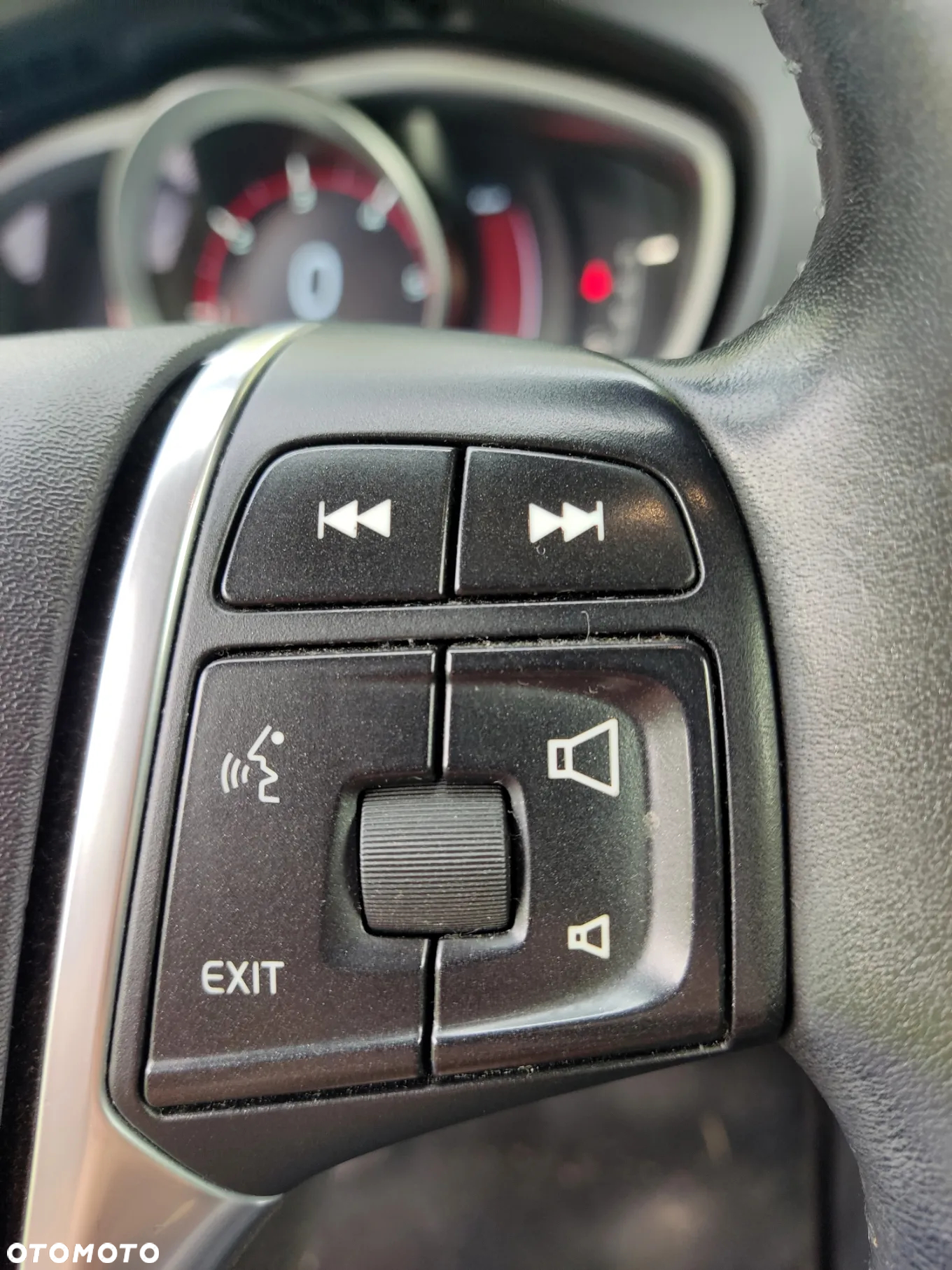 Volvo V40 D3 Momentum - 30
