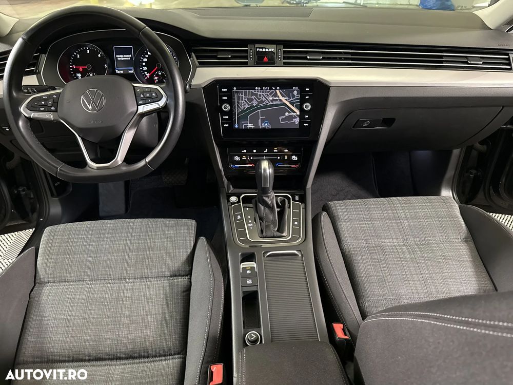 Volkswagen Passat - 10