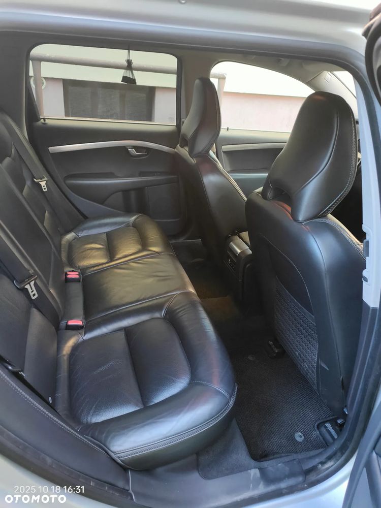 Volvo XC 70 D3 Momentum - 13