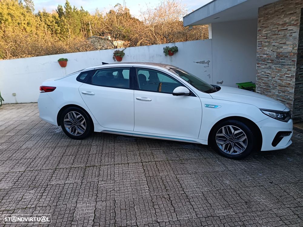 Kia Optima 2.0 CVVT PHEV - 13