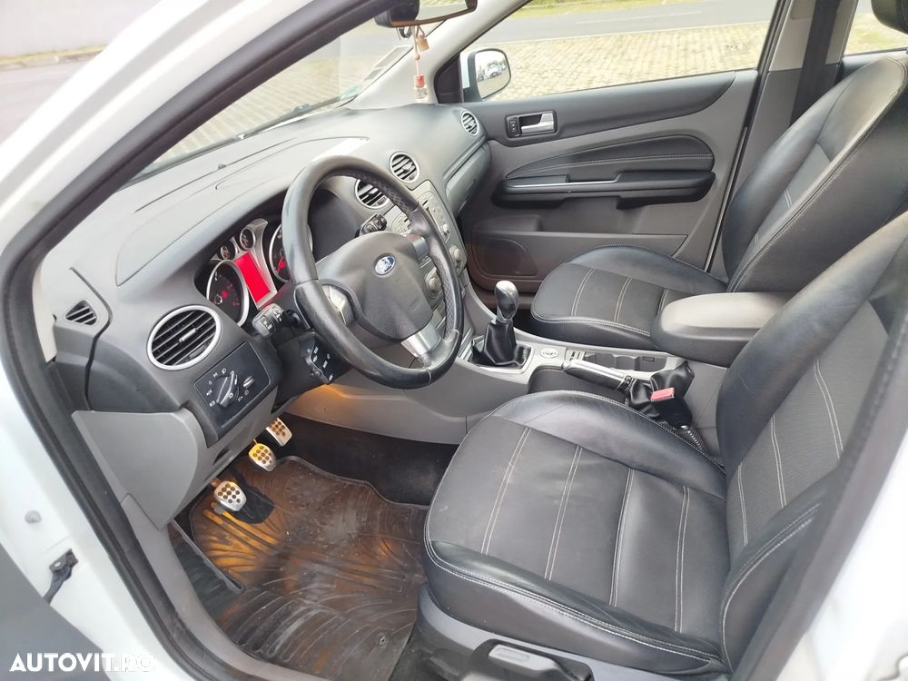 Ford Focus - 7
