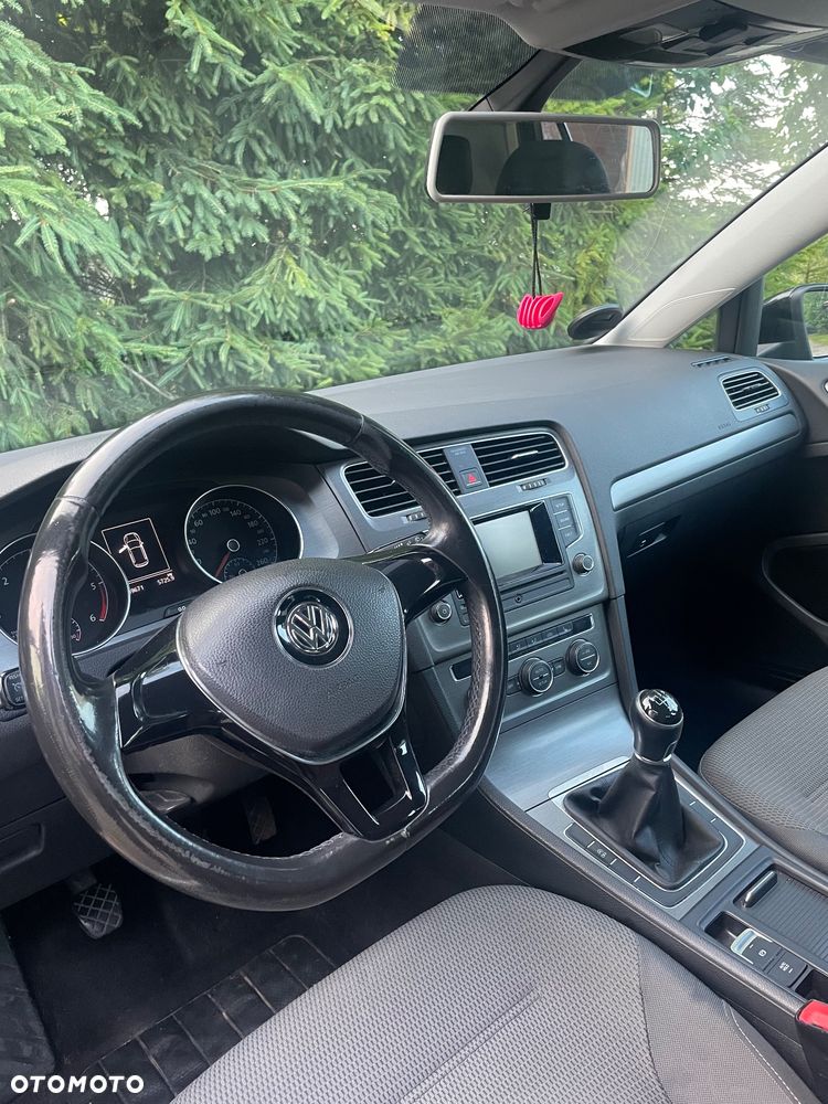 Volkswagen Golf - 5