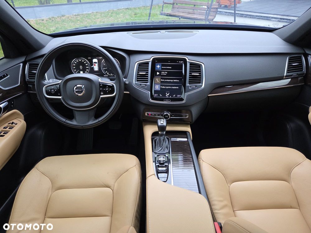 Volvo XC 90 T6 AWD Momentum 7os - 12