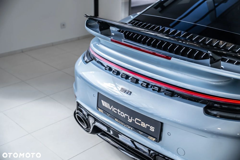 Porsche 911 Turbo S - 15