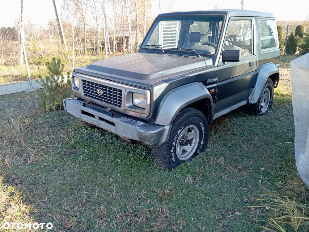 Daihatsu Rocky - 1