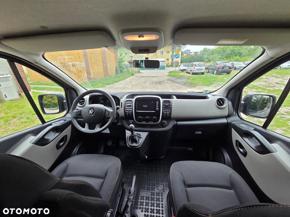 Renault Trafic - 26