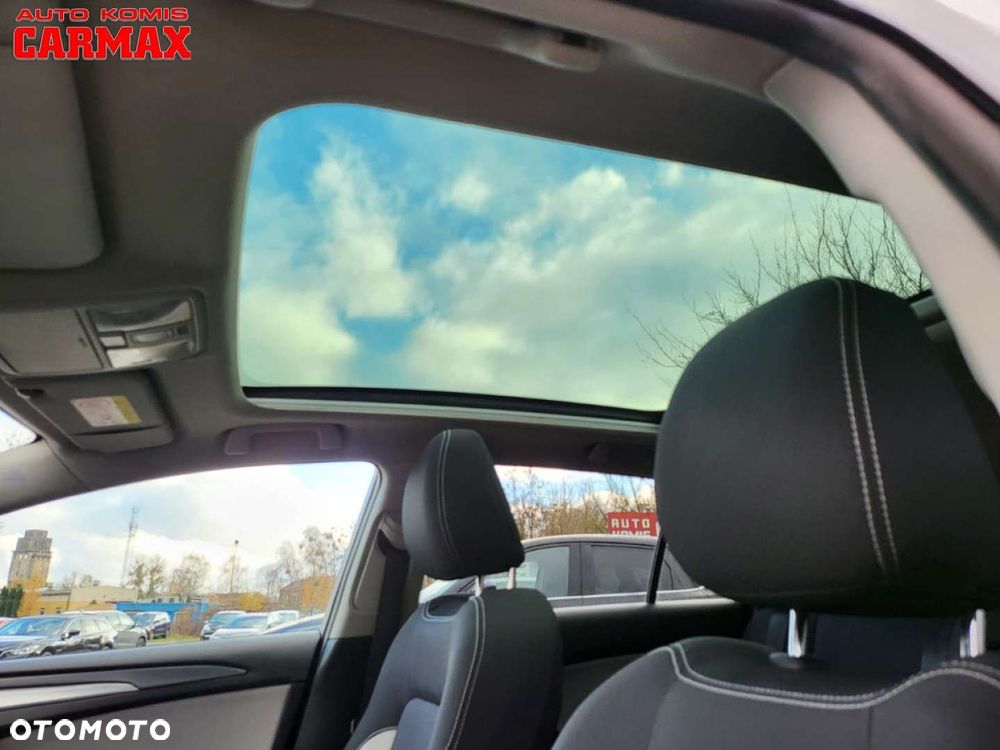 Toyota Avensis Touring Sports 1.8 Executive - 28