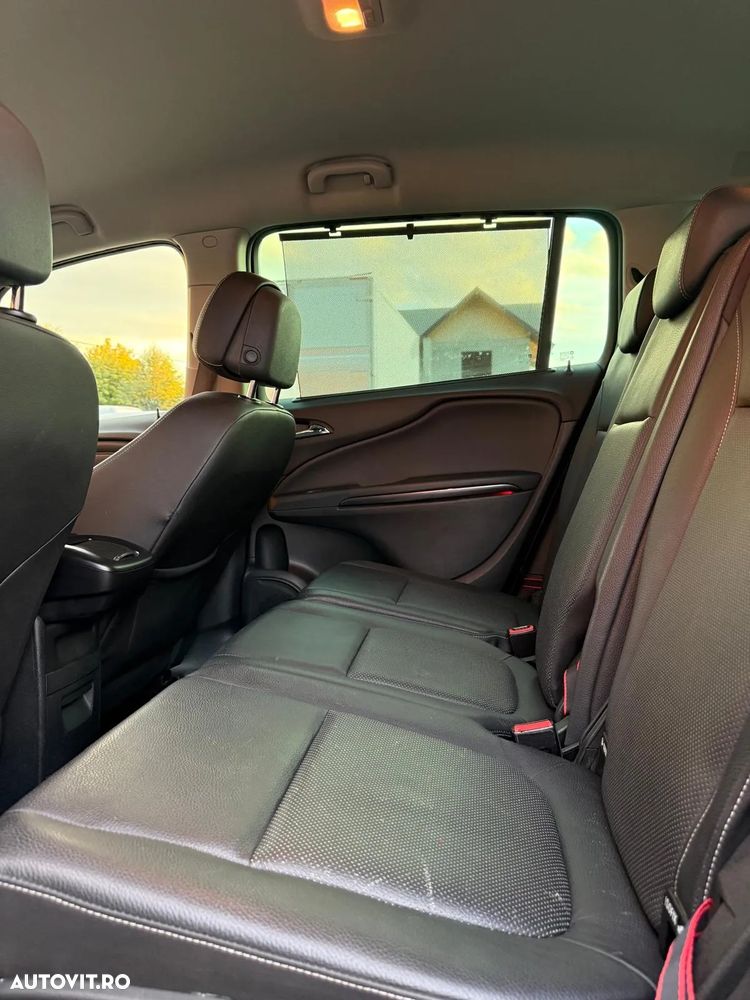 Opel Zafira Tourer 1.6 CDTI ECOTEC Start/Stop Cosmo - 22