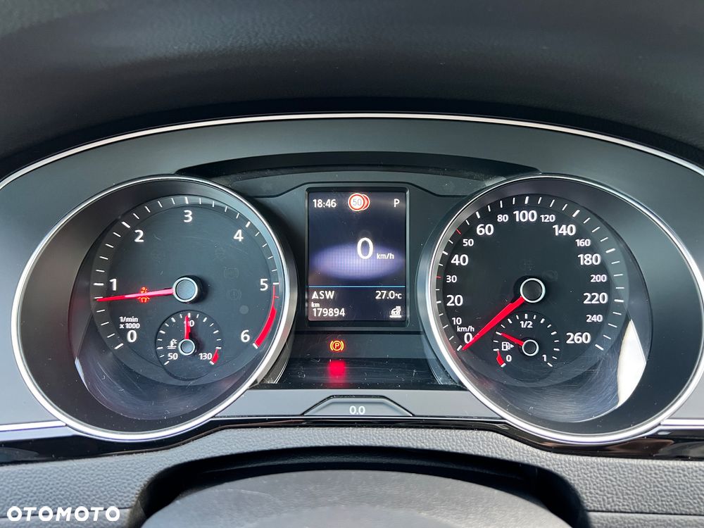 Volkswagen Passat Alltrack 2.0 TDI SCR DSG 4Motion - 22
