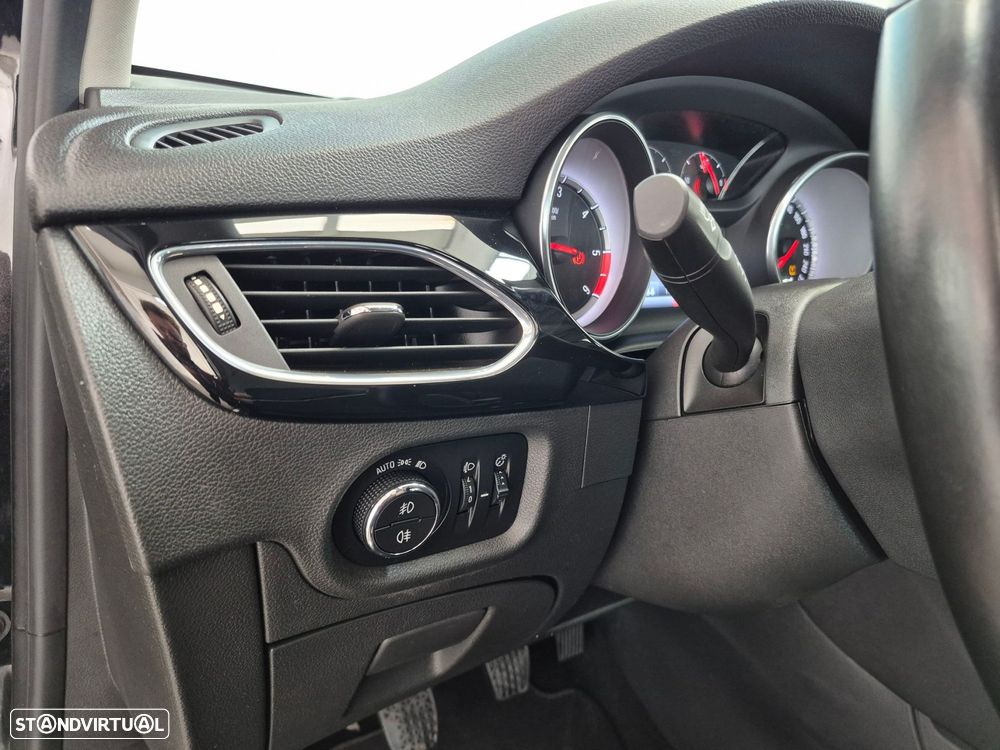 Opel Astra Sports Tourer - 11